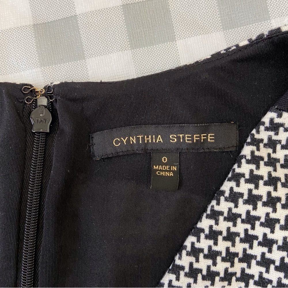 Cynthia Steffe Houndstooth Colorblock Sheath Dress Black White Size 0 Office Chi - Picture 3 of 16